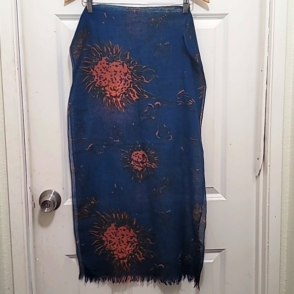 ZAZOU WOMEN'S BLUE/BROWN SCARF 100% WOOL SIZE MEDIUM - Picture 1 of 5